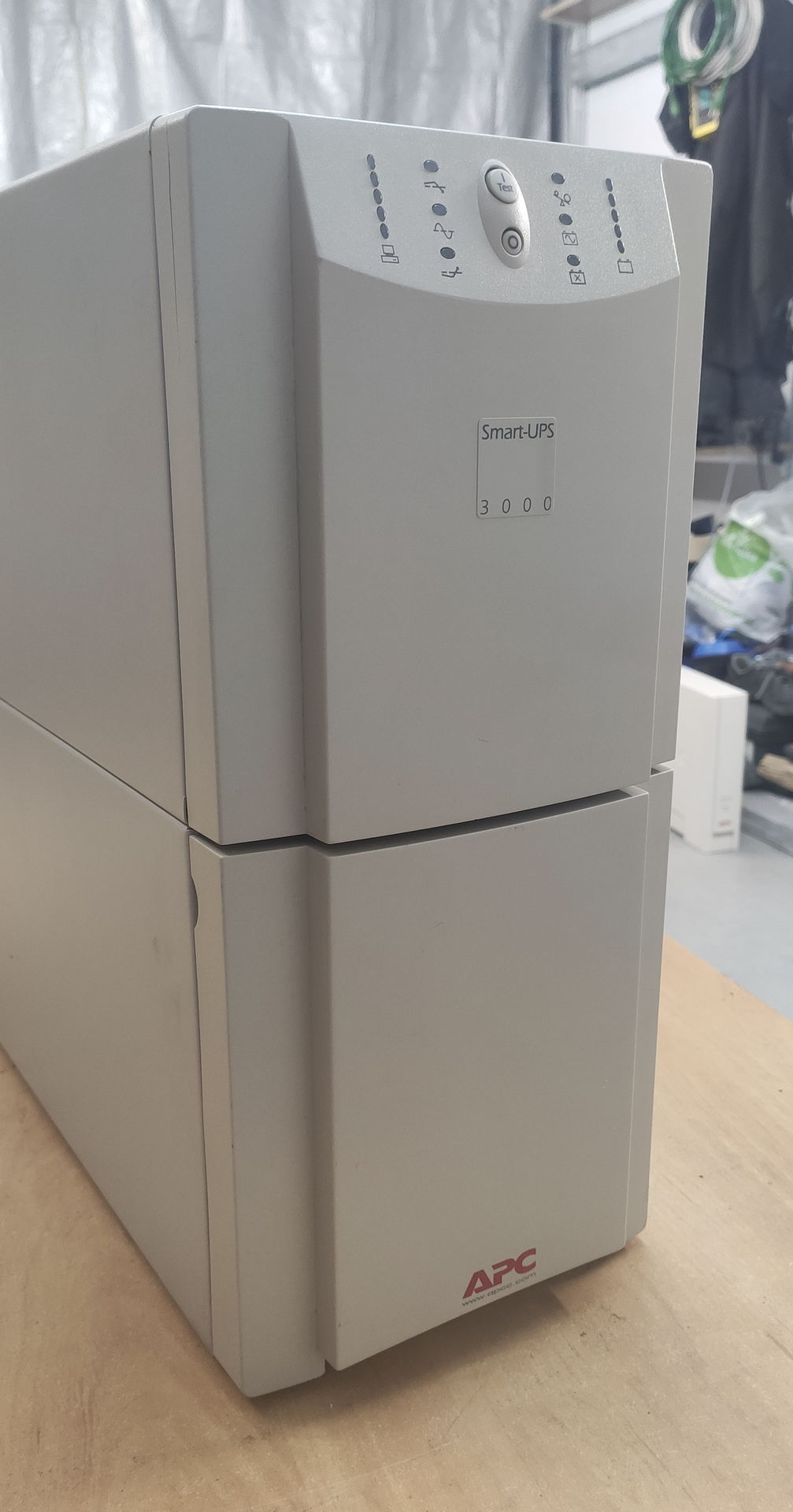 APC Smart UPS 3000