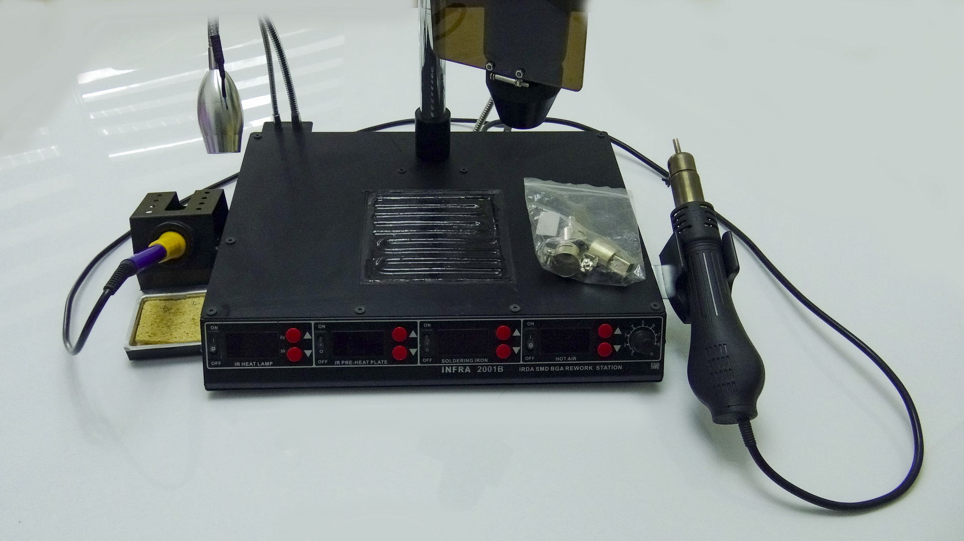 Stacja lutownicza INFRA 2001B