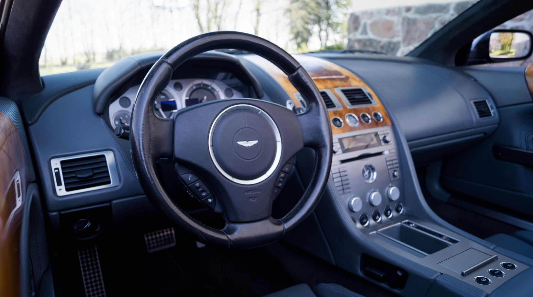 Kamera Aston Martin 8